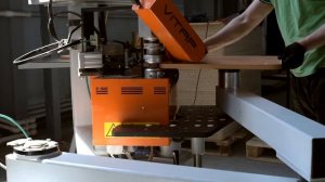 Криволинейное нанесение кромки ПВХ на ЛДСП Vitap Eclipse