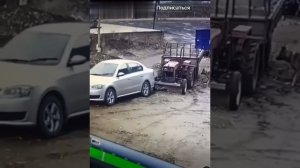 Собака завела мой трактор