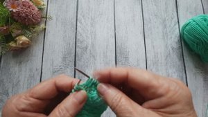 Потрясающий объемный узор для шапок и не только..