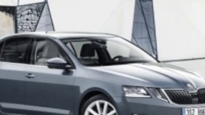 В Россию вернулась Skoda Octavia 2025: лифтбек предлагают деше