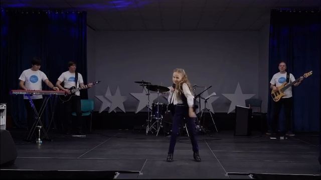 Катерина Попович виконує пісню «your simply the best» Tina Turner смотреть онлайн