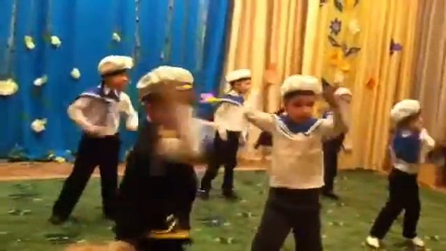 танец маленьких моряков смотреть онлайн