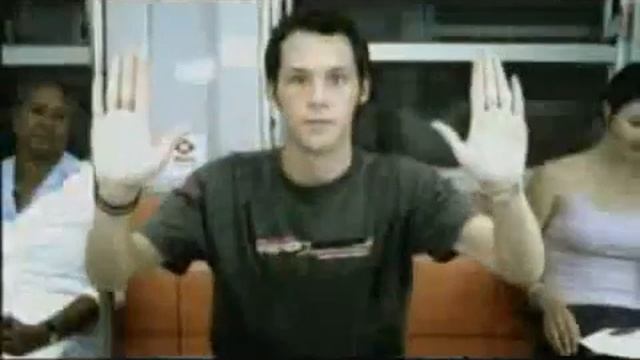 Прикол В Метро Девушка и Парень смотреть онлайн