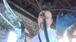 Колокольный звон к началу Божественной Литургии 24 мая 2025: трезвон 4 на трёх - двусторонний