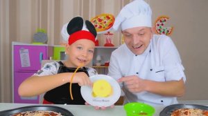 Макс и песенка для детей Ням Ням Пицца