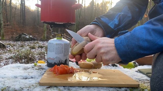 Кухонный тест Spyderco Military 2 смотреть онлайн