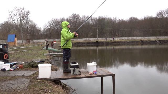 Форель на новую насадку. Попробуй это работает! смотреть онлайн