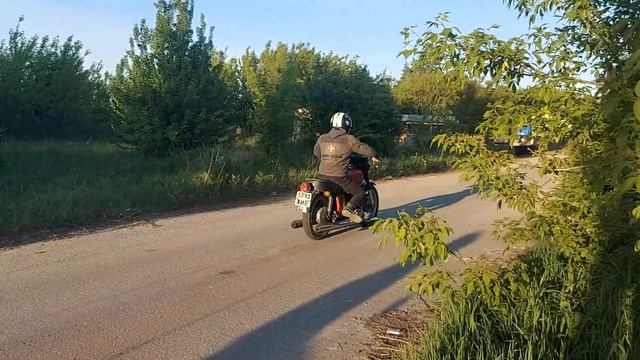 Jawa против ИЖа недостант с черкашами и Игорь без тормо?