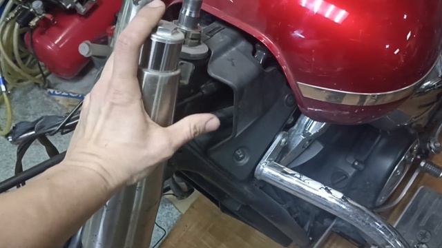 Yamaha XVS1300 снятие вилки смотреть онлайн