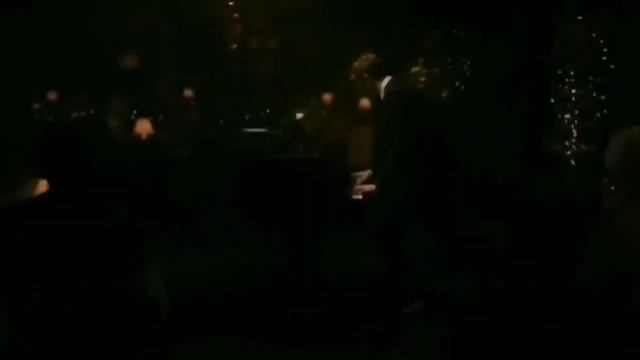 "Анора",- комедия о русских, взявшая главный приз в Канн смотреть онлайн