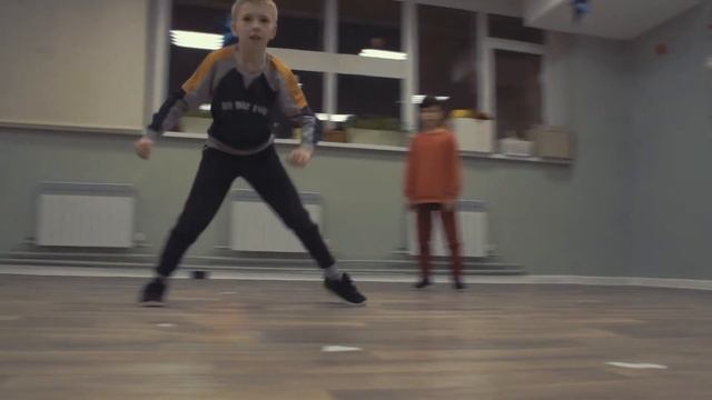 Sunny Soul Students - bboy Тима "Kangol" смотреть онлайн