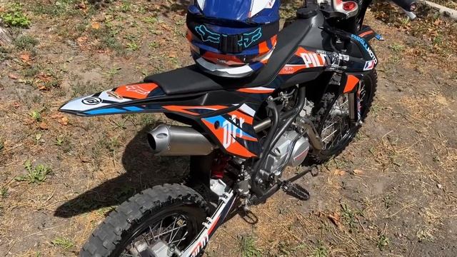 Звук с флейтой и без флейты на питбайке  ￼Regulmoto PILOT ЕМ 17 смотреть онлайн