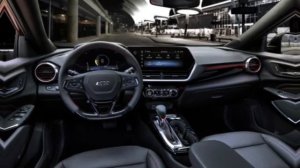 В РФ продают новый Chevrolet Trax 2025: цена на кроссовер выгод?