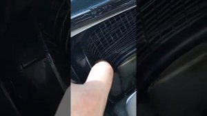 Ищу причину воды на коврике поло седан ч1