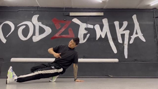 Чеер спина чеер. Chair back chair. Для начинающих смотреть онлайн