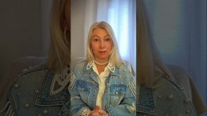 Алхимия души — это не волшебство. Это честность.
Когда ты больше не убегаешь от боли,
а входишь в не