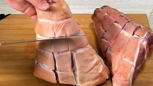 Мало кто так готовит свиные рульки! Вкусный ужин из самых простых продуктов!🥩🥩🥩