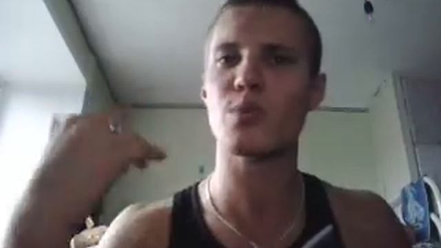 Парень круто читает реп ХИТ смотреть онлайн