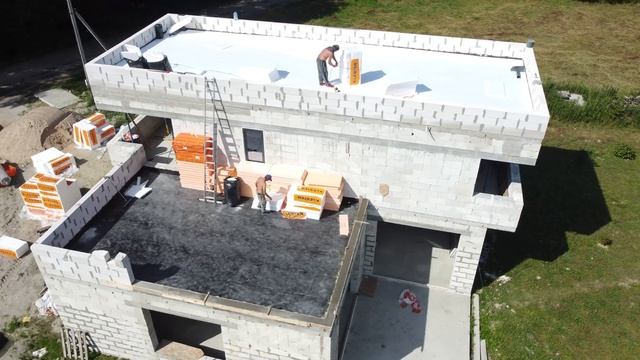 Монтаж ПВХ мембраны в поселке Холмогоровка 🏠🔨🛠️