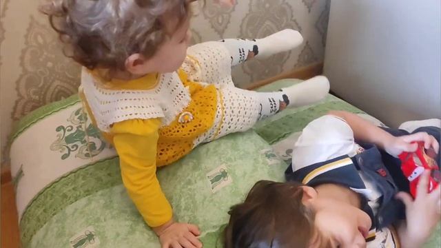 наши будни. плаванье. гости. первые рисунки #babygirl #моядочь #принцесса #малышка #маминарадость