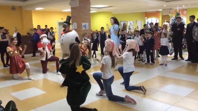 Локинг. Новогодний. СОШ№94 смотреть онлайн