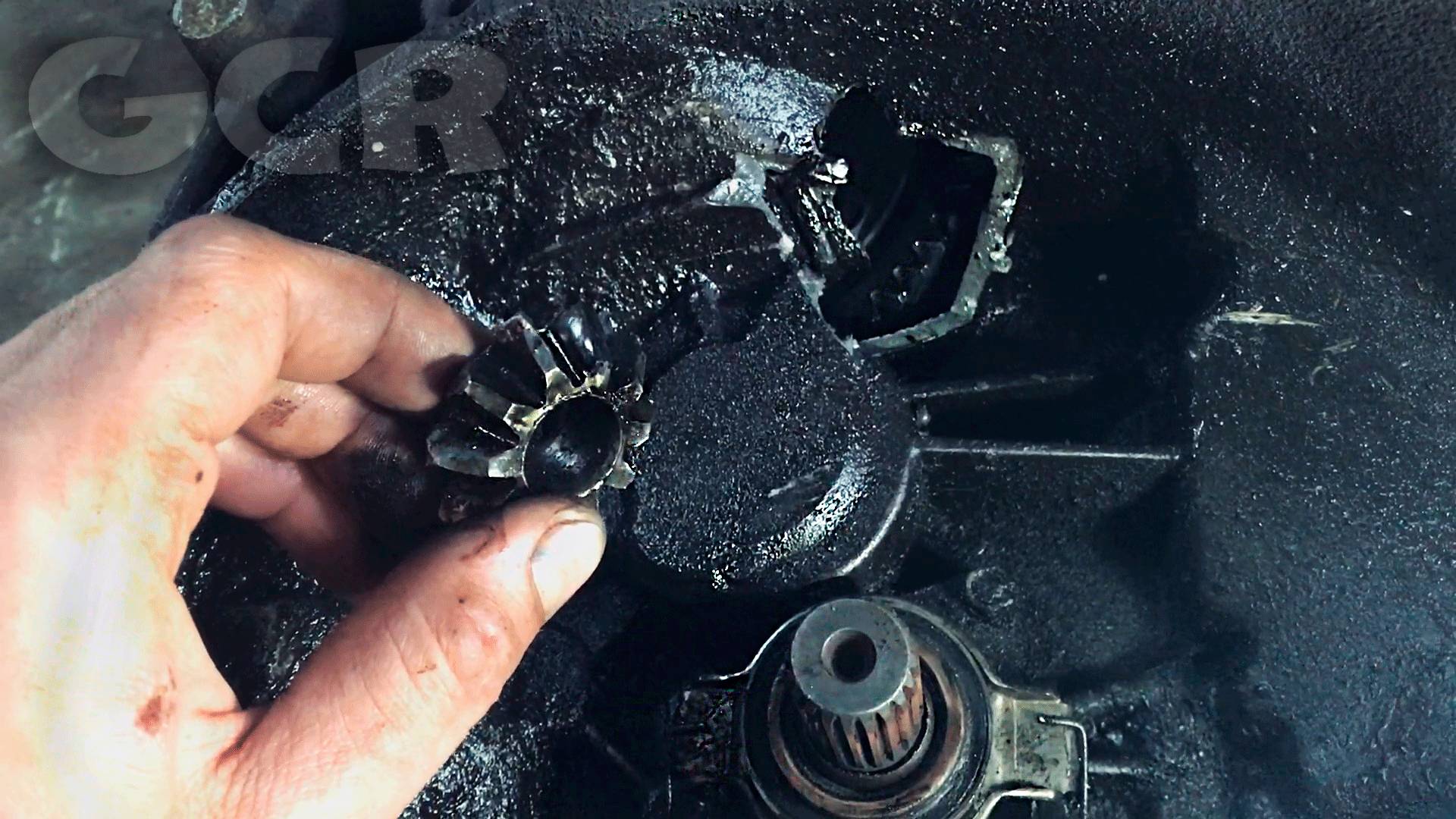 Жесть на СТО.Будни в гараже#23.Вылетел сателлит, дыра в кпп ваз 2114.Разорвало натяжной ролик калина смотреть онлайн