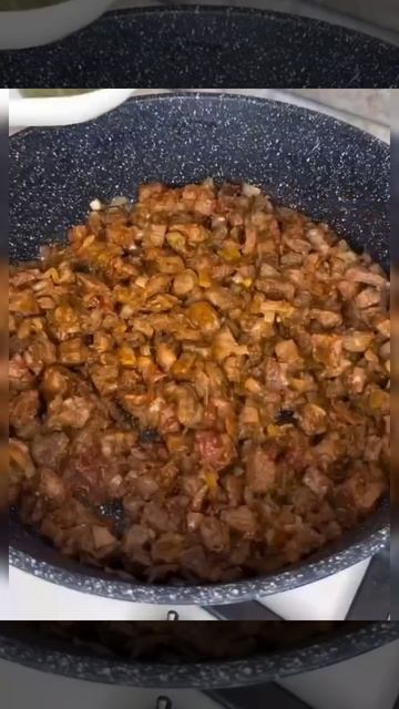Гуляш из говядины. Простые и вкусные рецепты.
