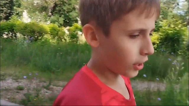 Лёгкие трюки на самокате смотреть онлайн