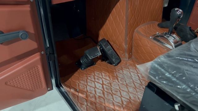 Видео обзор на трехколесный грузовой Трицикл Skillmax 003 смотреть онлайн