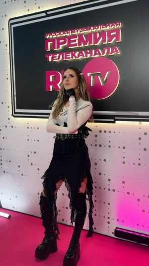 Образ Elvira T на Премии RU.TV