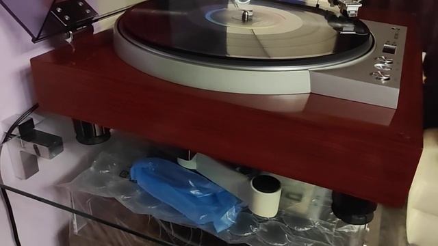 Пр-ль винила Victor JL-B44(3) + Victor MD-1020 смотреть онлайн