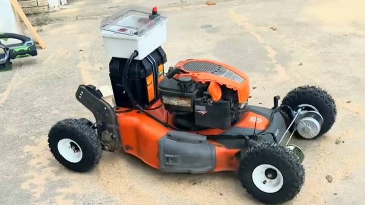 DIY 4X4 Радиоуправляемая газонокосилка