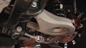 Exeed RX 2025: Гибридный кроссовер с 619 л.с. и полным приводом