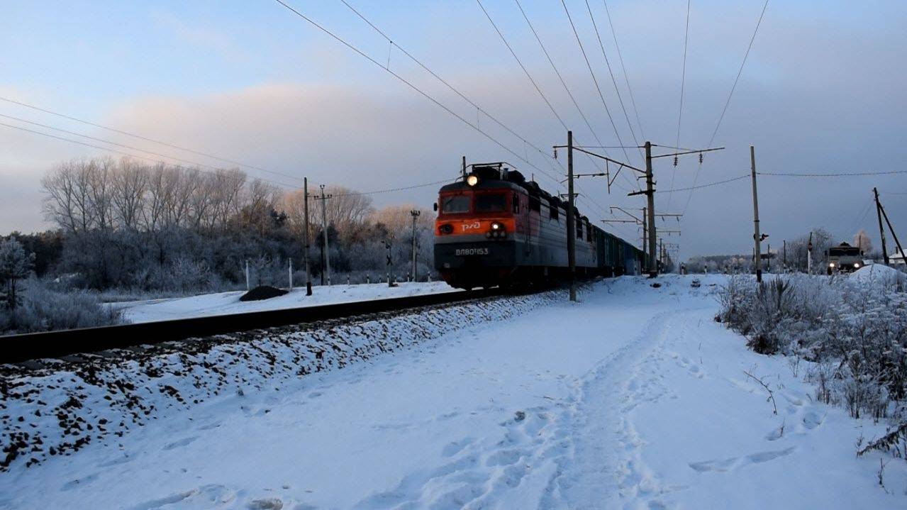 Электровоз ВЛ80С-153