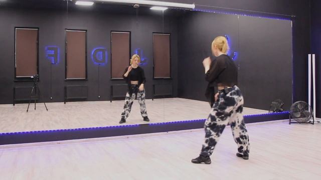 ITZY - Imaginary Friend Dance Tutorial Русский Туториал смотреть онлайн