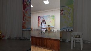 Пелагея🌺9 лет☀️🕊️песня ,,Казак уходил на войну,, 🐎сл.В.Гусев✍️,муз.Т.Хренников 🎶