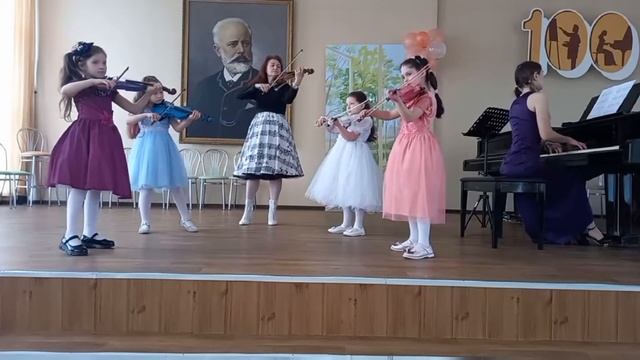 Скрипичный ансамбль «Иголочки» смотреть онлайн