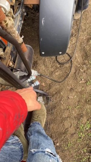 Цепляем прицеп к трактору