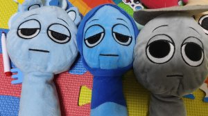 играем в мягкие игрушки спрунки, детские плюшевые спруньки игрушки