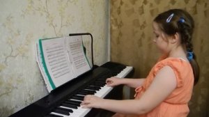 Полюшко поле.  исполняет Тетюхина Аня 8 лет