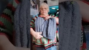 Стильная безрукавка: вязание переда и спинки с узором