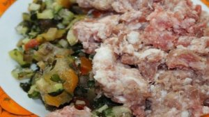 Запеченный картофель со свиным фаршем, грибами и твердым сыром