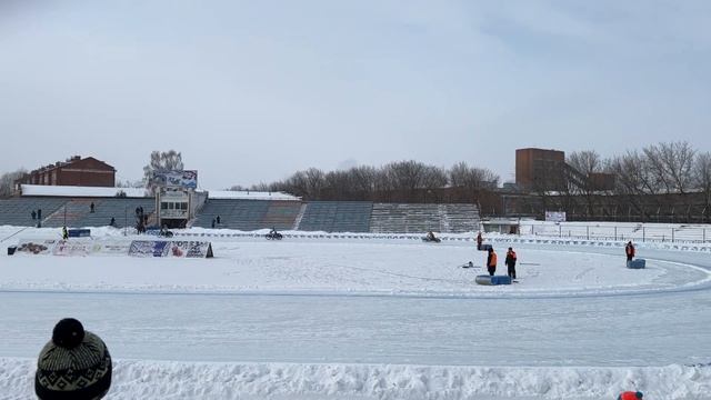 Ледовый спидвей вновь в Вятских Полянах смотреть онлайн