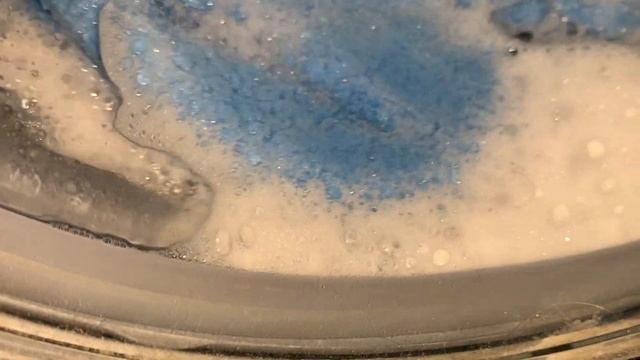 Стирка синего одеяла на LG: Быстро 30 40 1200об/мин + интенси смотреть онлайн