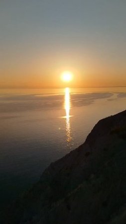 Апрельский морской закат в Анапе.