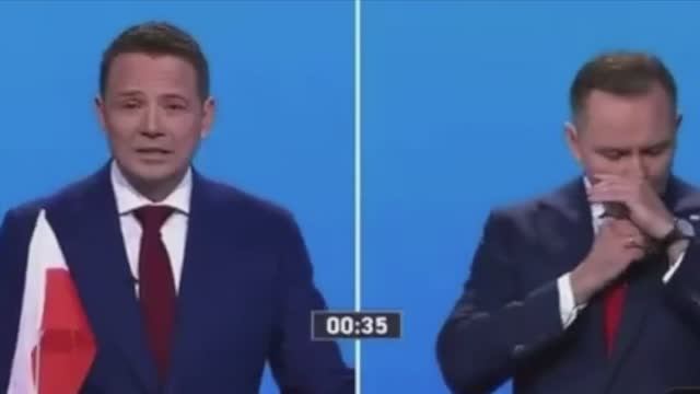 Кандидат в президенты Польши Кароль Навроцкий закинул снюс за губу прямо во время теледебатов
