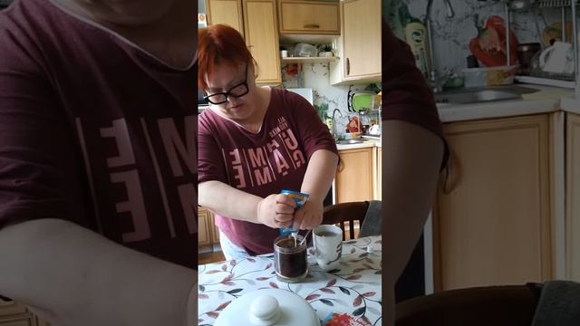 Кушать😁