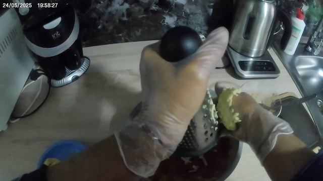 Выпечка к чаю поднимет настроение в ненастную погоду.