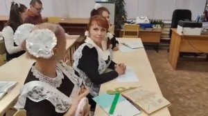 Клип🔥Выпускникам от родителей. У меня было детство! .mp4