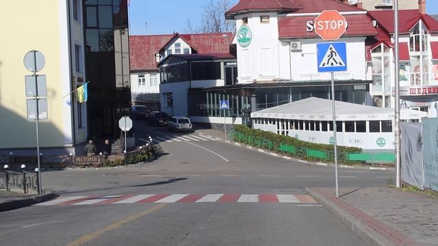 Знак Стоп - проезд без остановки запрещен